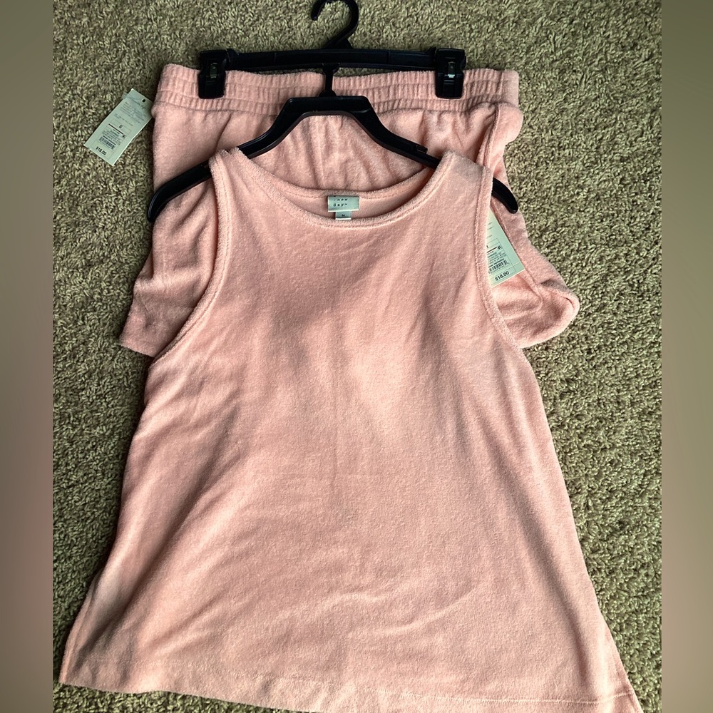 Brand new - a new day peach shorts (s) and tank (m)
